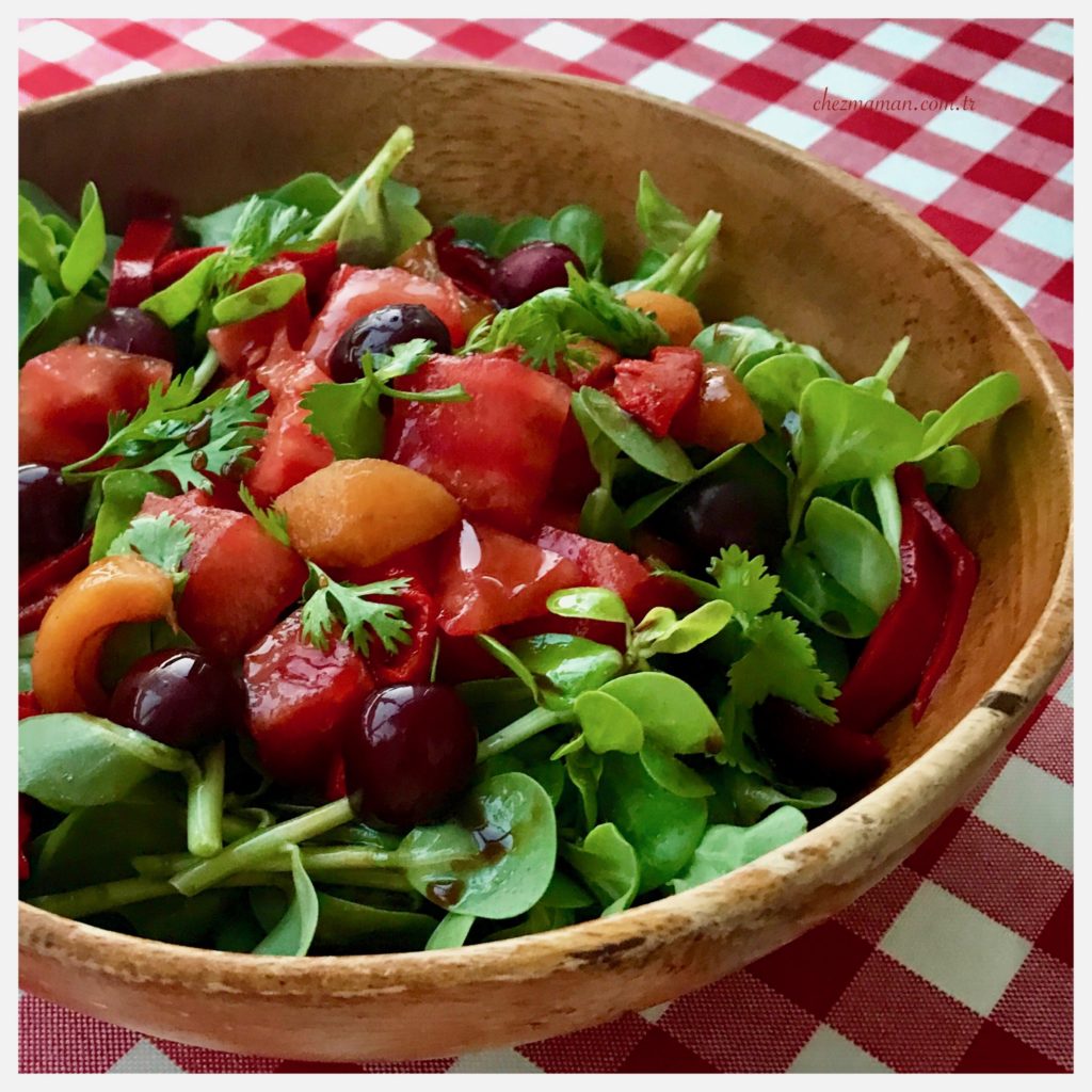 Meyveli Semizotu Salatası Tarifi